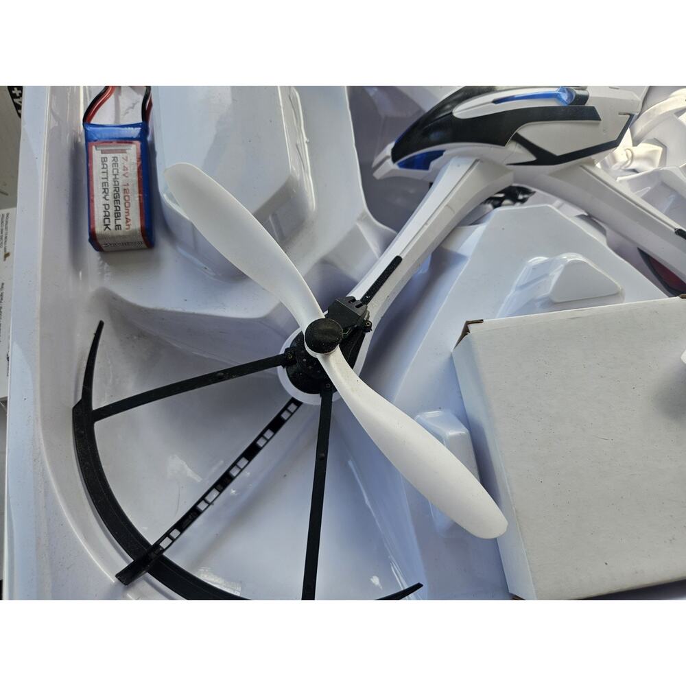 World Tech Toy Prowler Camera RC Drone 720p Photo/Video Camera White 3 Speed - Picture 4 of 11